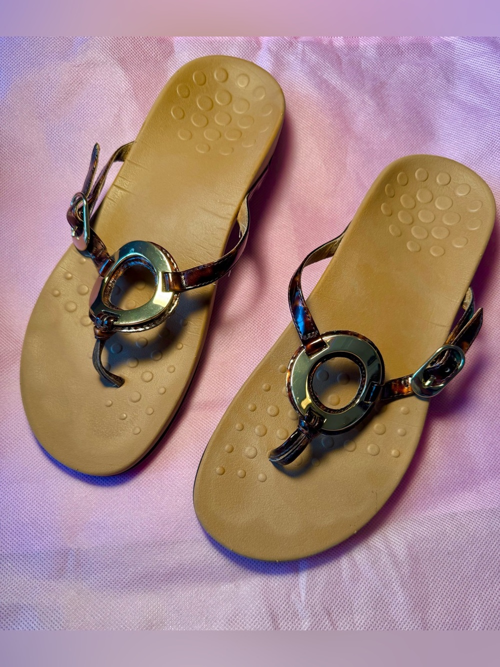 Vionic Sandal with Metallic Ring Accent